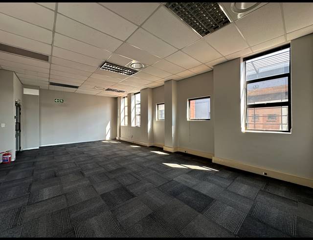 960M² OFFICE TO LET IN HIGHVELD TECHNOPARK